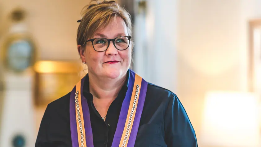 Yrittäjätarina: Professionnel du vin - Vice-Echanson Susanna Kurvinen Yrittäjätarina: Professionnel du vin - Vice-Echanson Susanna Kurvinen